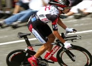 九游娱乐入口-王权与神迹，当字母哥在欧冠淘汰赛上演国王强压勇士的统治时刻