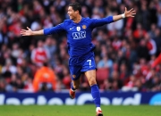 九游娱乐-赛道与球场的双重奏，F1年度争冠焦点战与魔术鏖战篮网的宿命交响