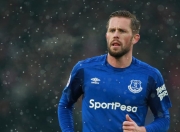 九游体育直播-劳塔罗关键节点连续得分引爆战局，马德里竞技横扫皇马展现战术统治力