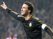 九游娱乐入口-赛道与球场，当F1引擎轰鸣遇见莫兰特高能之夜