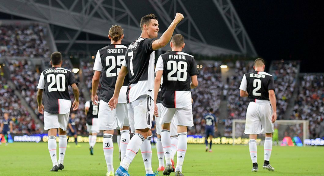 荷兰鏖战尤文，罗本惊艳世界