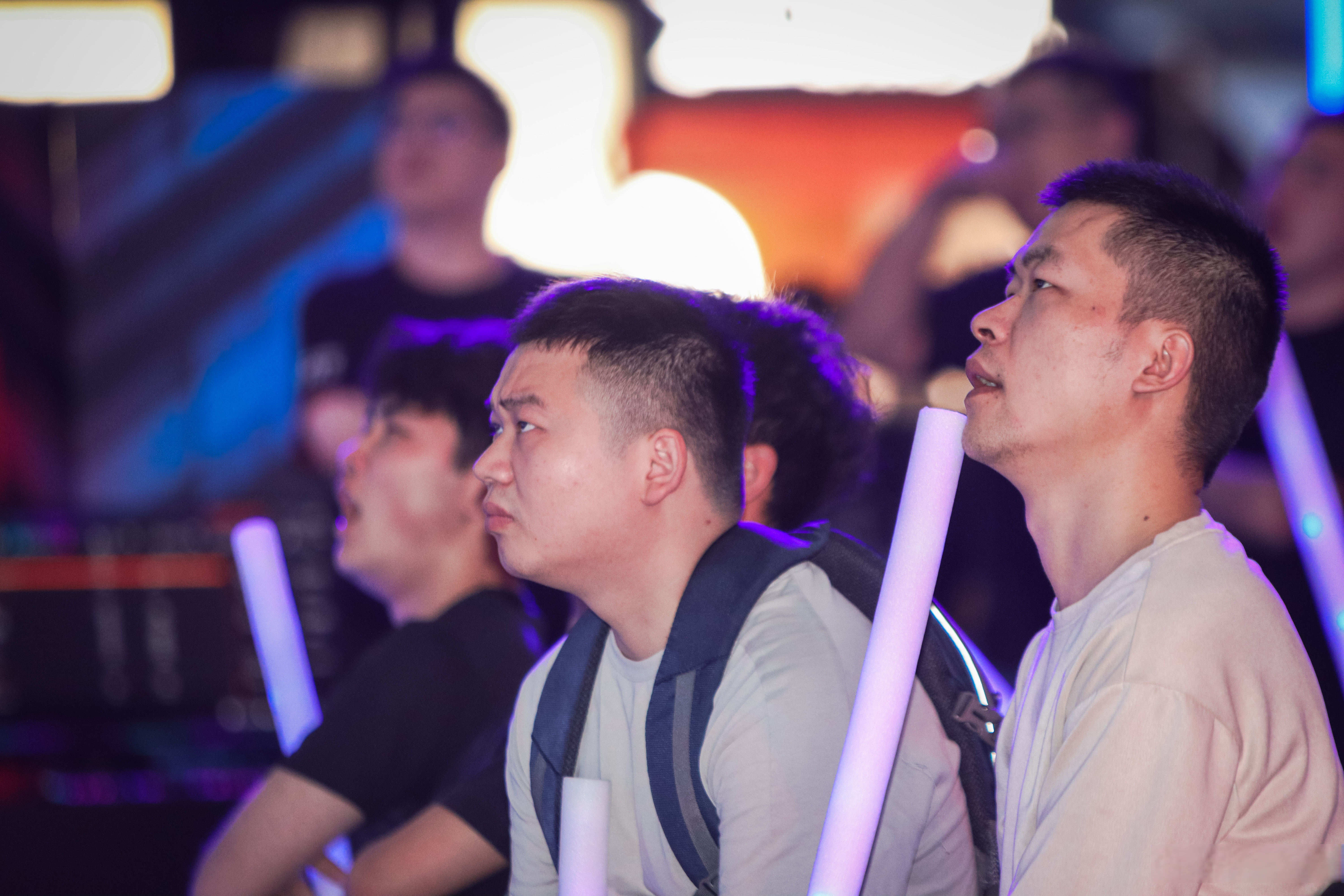 关于体育电竞热播，年轻人疯狂追逐的信息