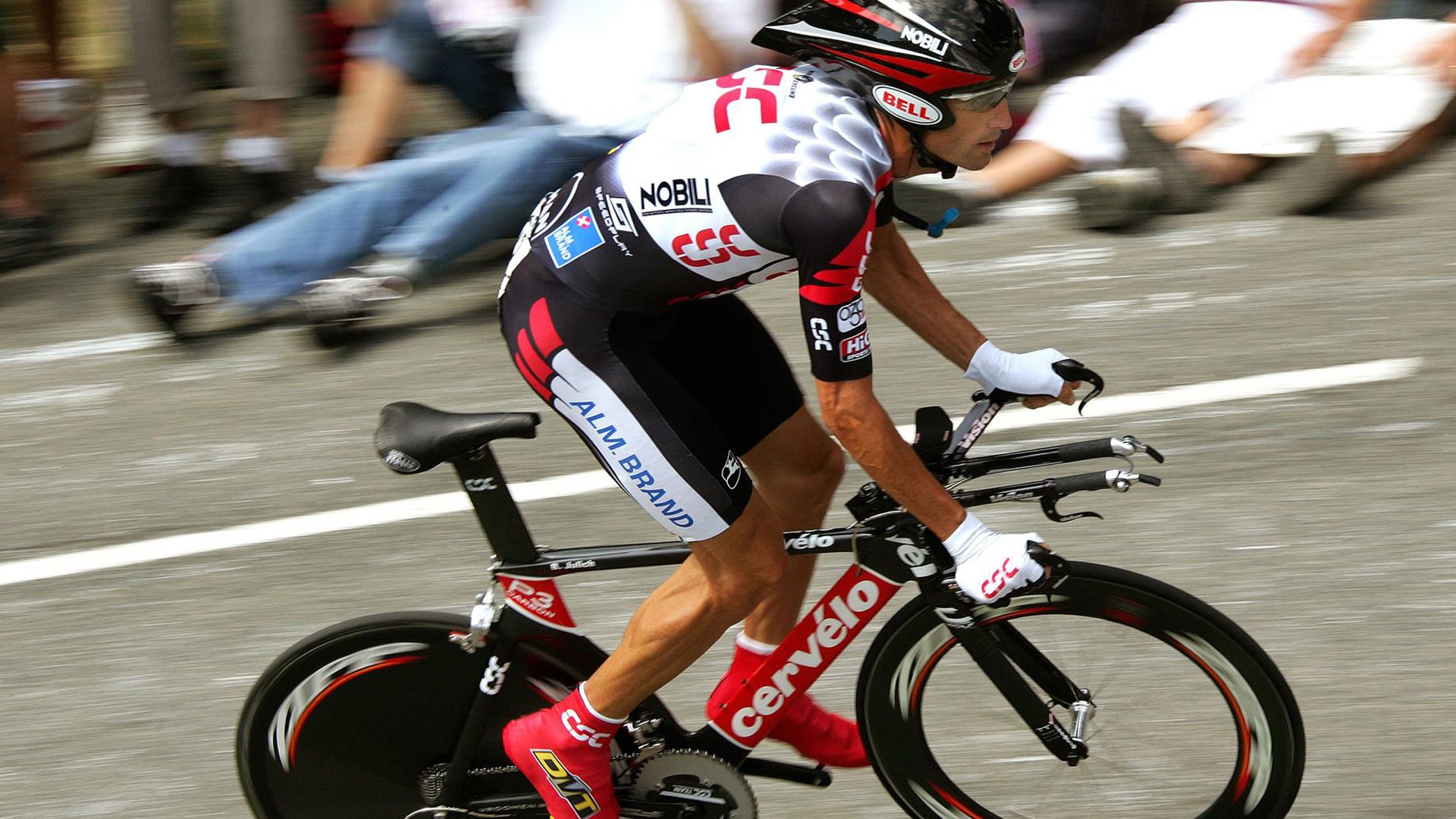 王权与神迹，当字母哥在欧冠淘汰赛上演国王强压勇士的统治时刻