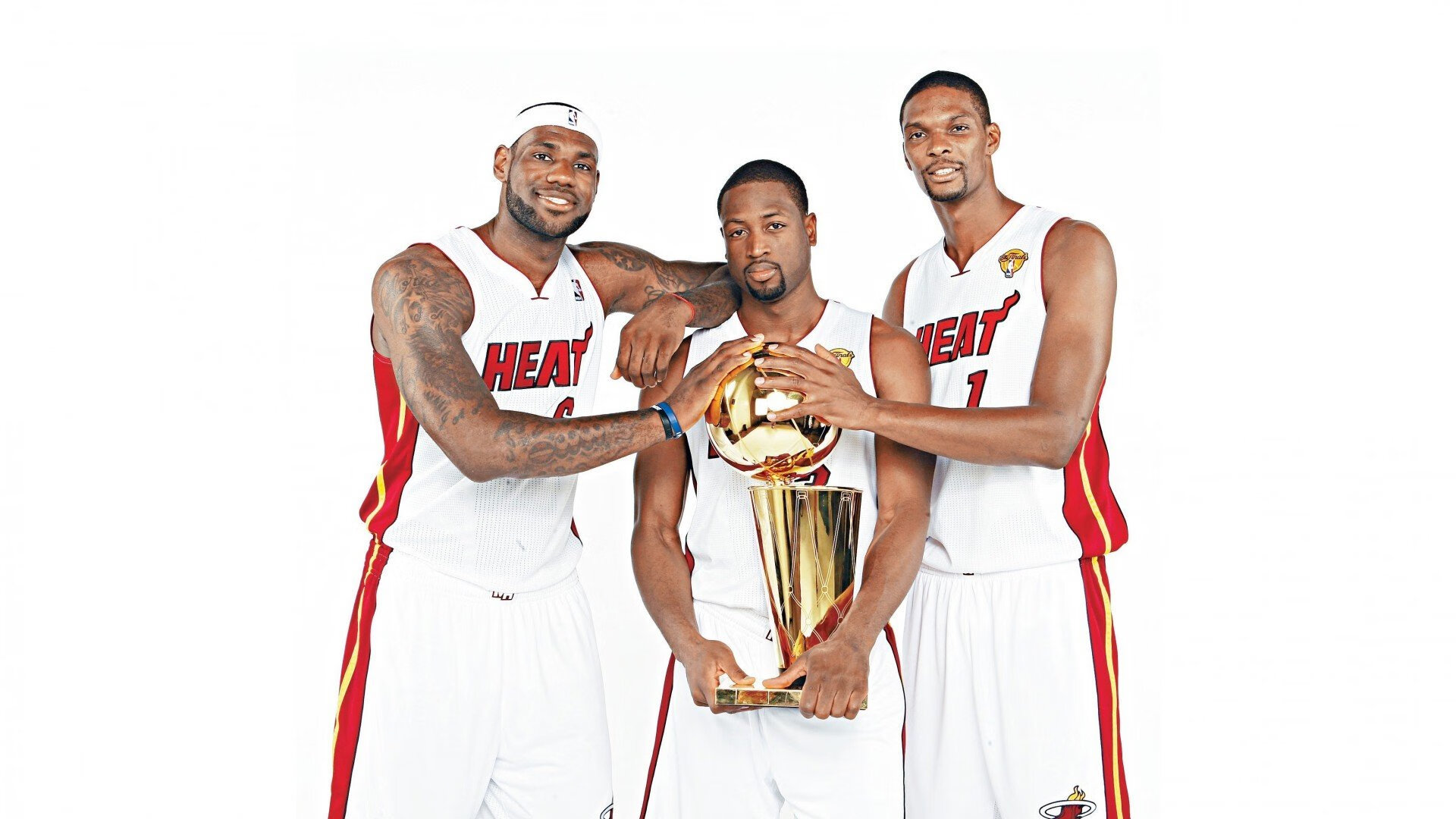 福克斯稳定输出不掉线，湖人压哨击败雷霆，一场关于韧性与时机的胜利