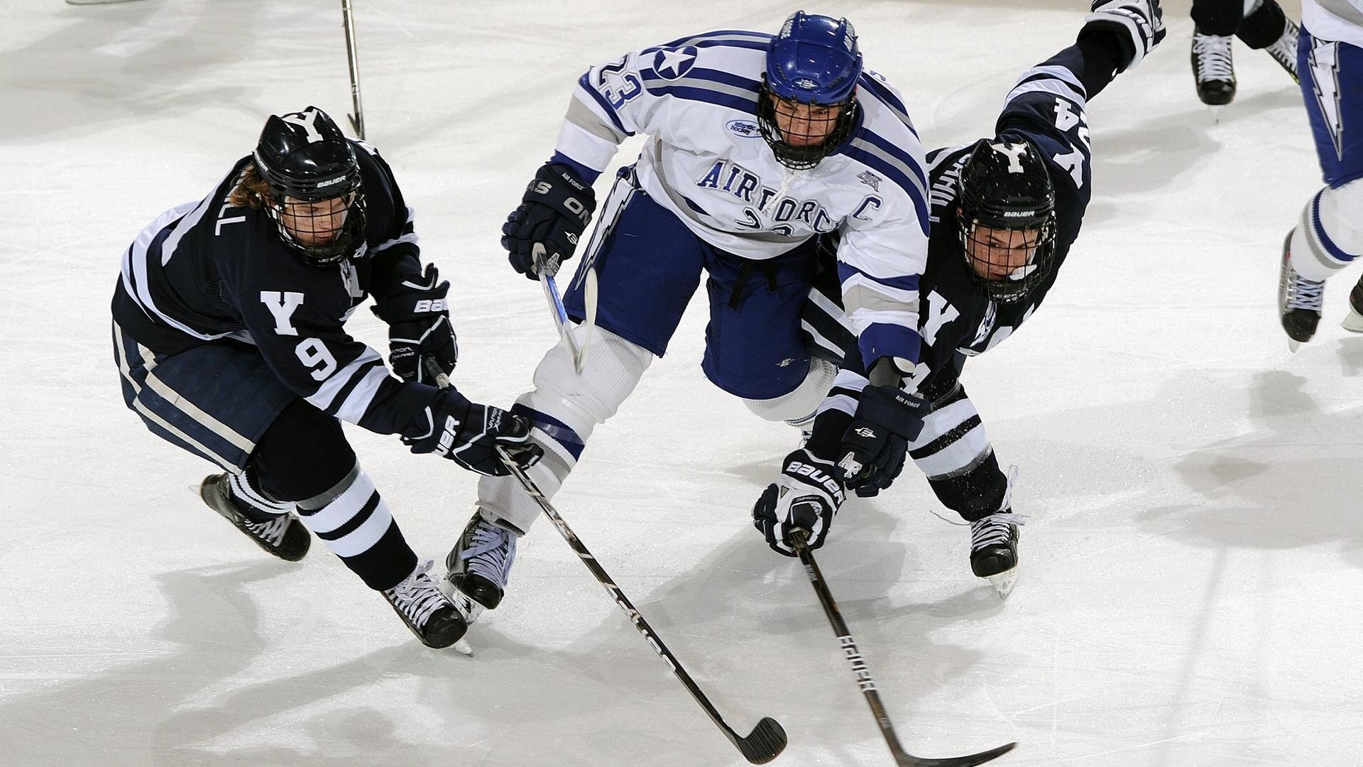 赛道主宰者,乔治在F1街道赛之夜的完美掌控