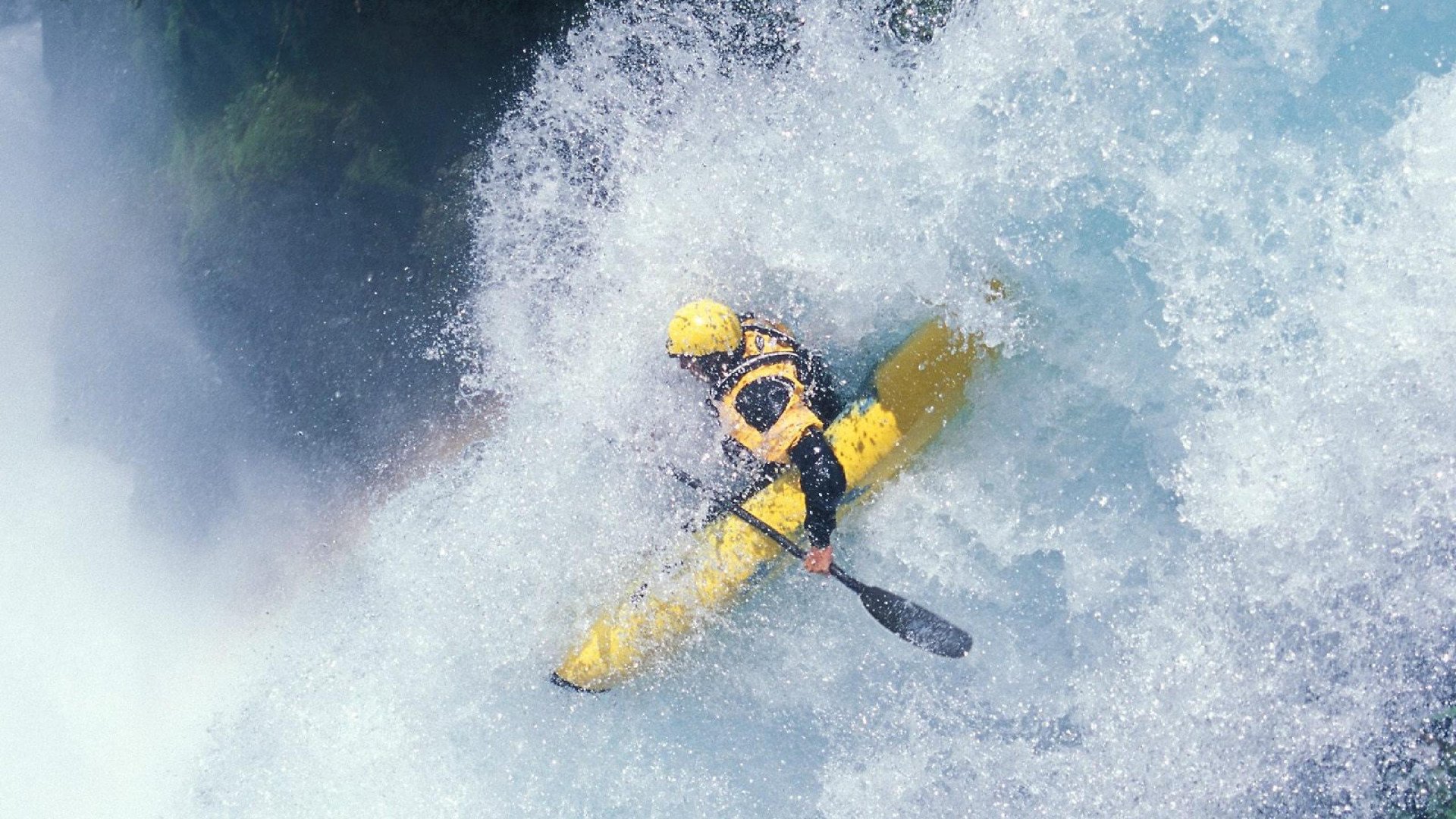 东决关键战焦点战,芬兰横扫勒沃库森,一场跨越时空的体育狂想